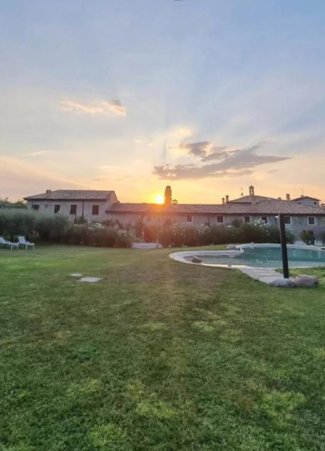 Villa Padovani Relais De Charme - Adults Only Pastrengo Exteriör bild